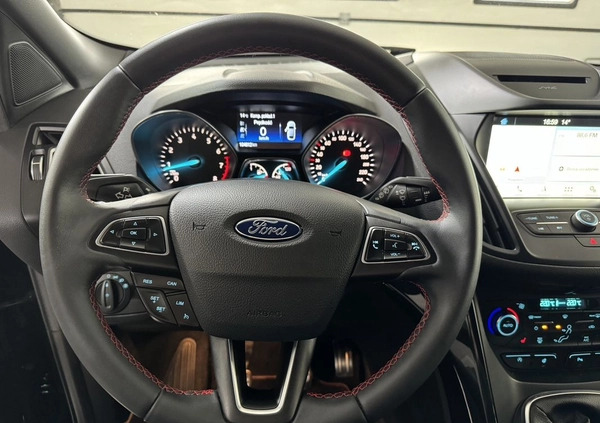Ford Kuga cena 70500 przebieg: 104000, rok produkcji 2018 z Łęczna małe 529